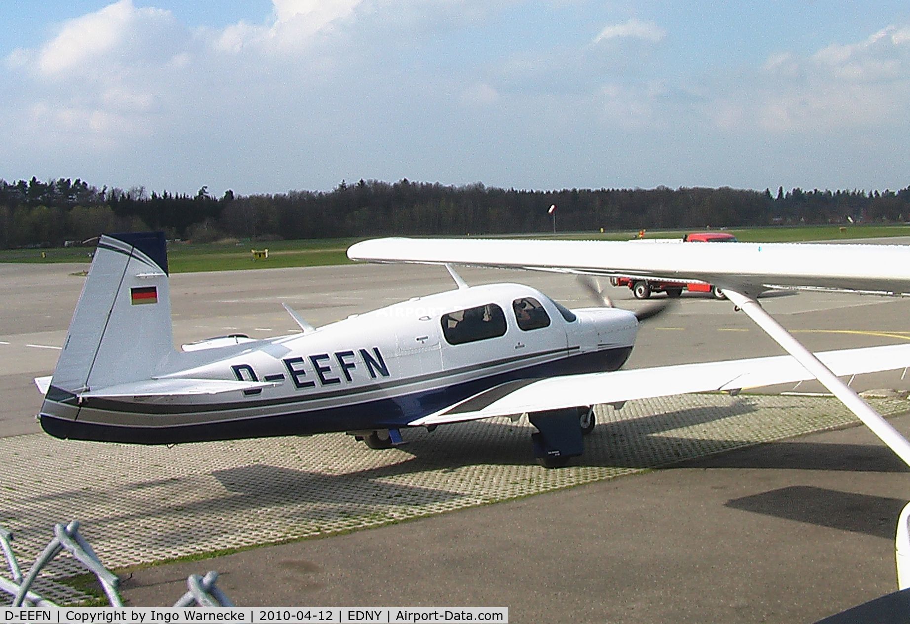 D-EEFN, 1991 Mooney M20J 201 C/N 24-3215, Mooney M20J Model 201 at Friedrichshafen airport
