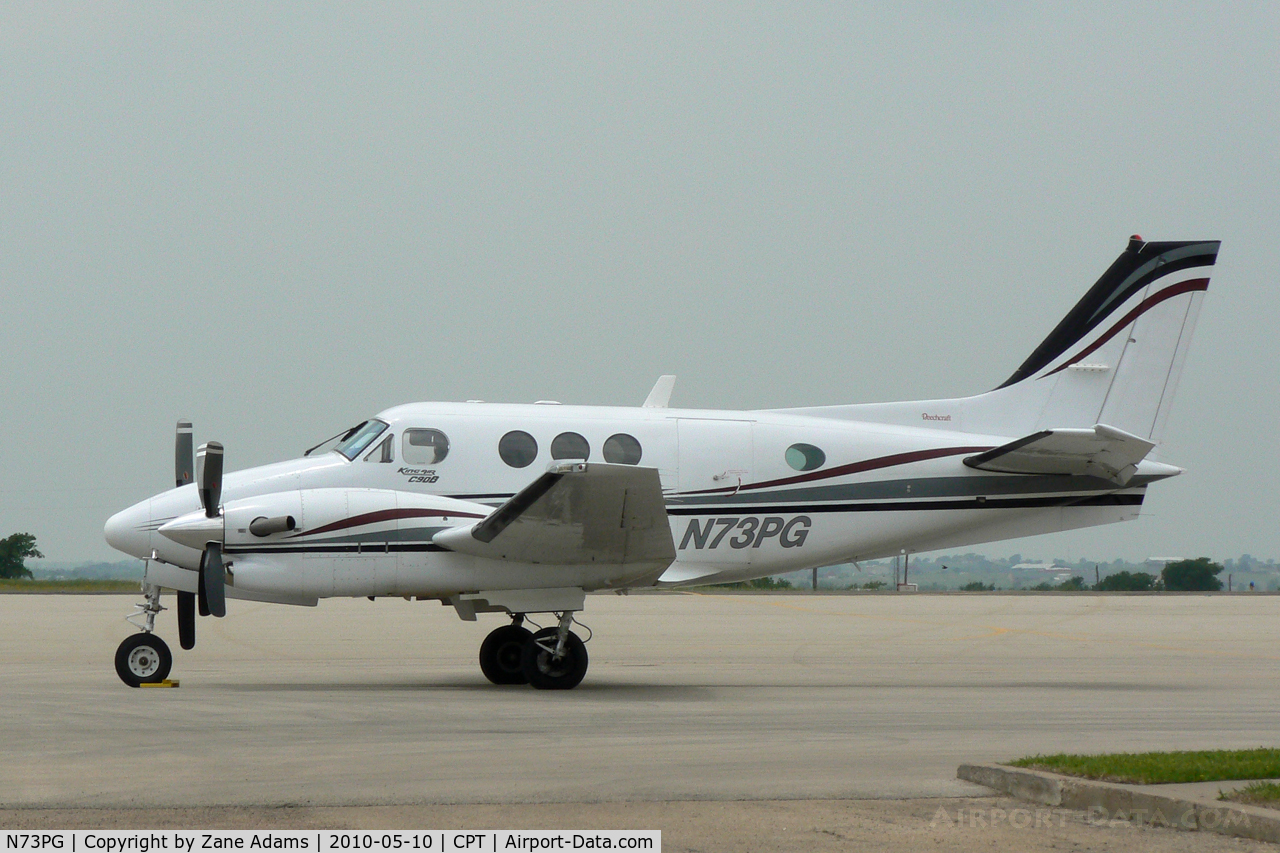 N73PG, 2000 Raytheon Aircraft Company C90A C/N LJ-1607, At Cleburne Municipal Airport - TX