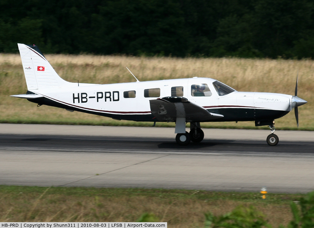 HB-PRD, 2005 Piper PA-32R-301T Turbo Saratoga C/N 3257364, Landing rwy 16