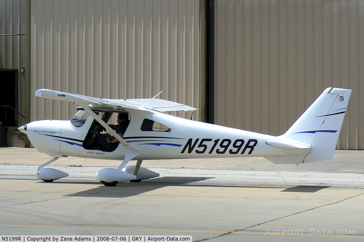 N5199R, Cessna 162 Skycatcher C/N 16200007, A new Cessna 162 at Arlington Municipal Airport, TX
