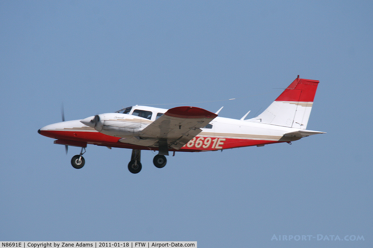 N8691E, 1976 Piper PA-34-200T C/N 34-7670166, At Meacham Field - Fort Worth, TX