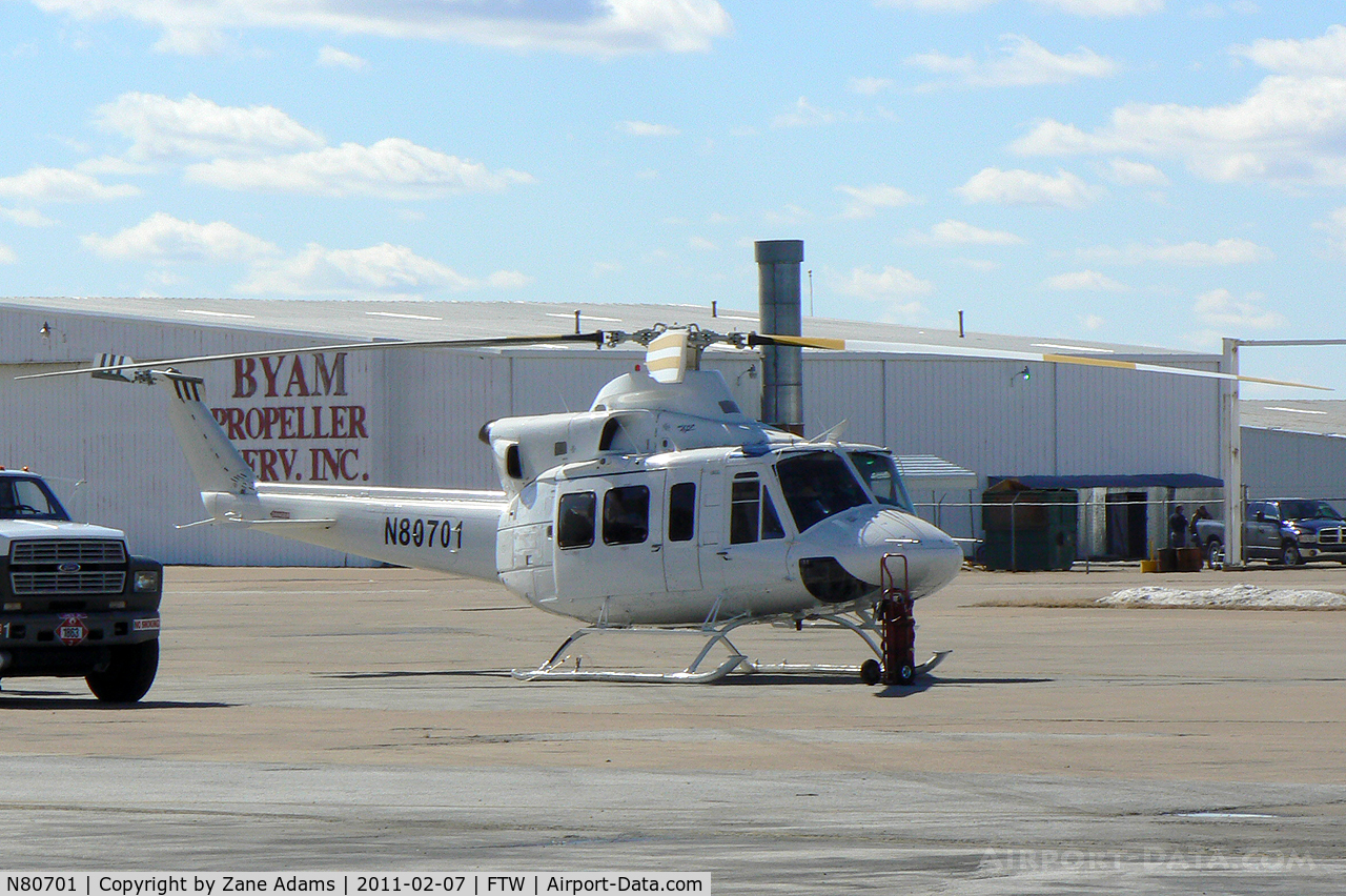 N80701, Bell 412 C/N 33024, At Fort Worth Meacham Field