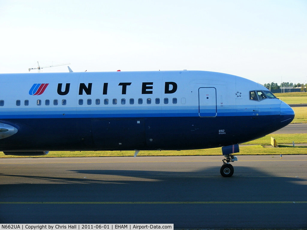 N662UA, 1993 Boeing 767-322 C/N 27159, United Airlines