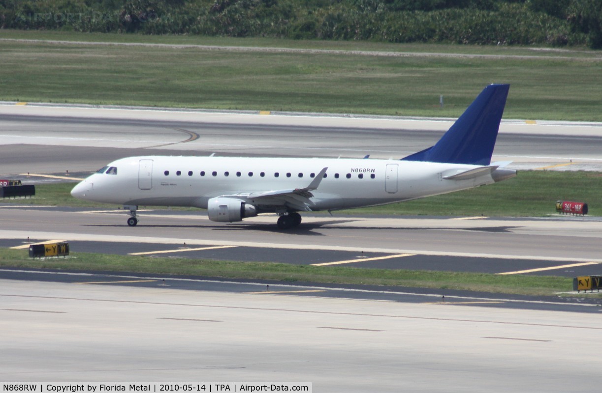 N868RW, 2006 Embraer 170SU (ERJ-170-100SU) C/N 17000131, Republic E170