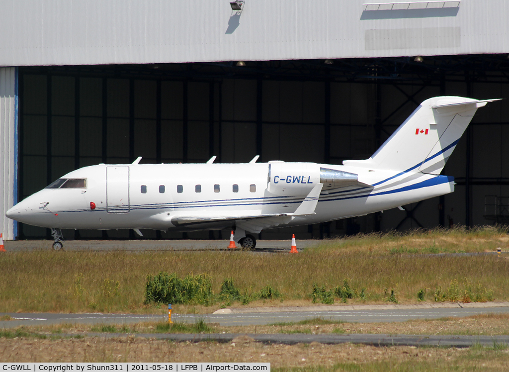 C-GWLL, 2001 Bombardier Challenger 604 (CL-600-2B16) C/N 5484, Parked...