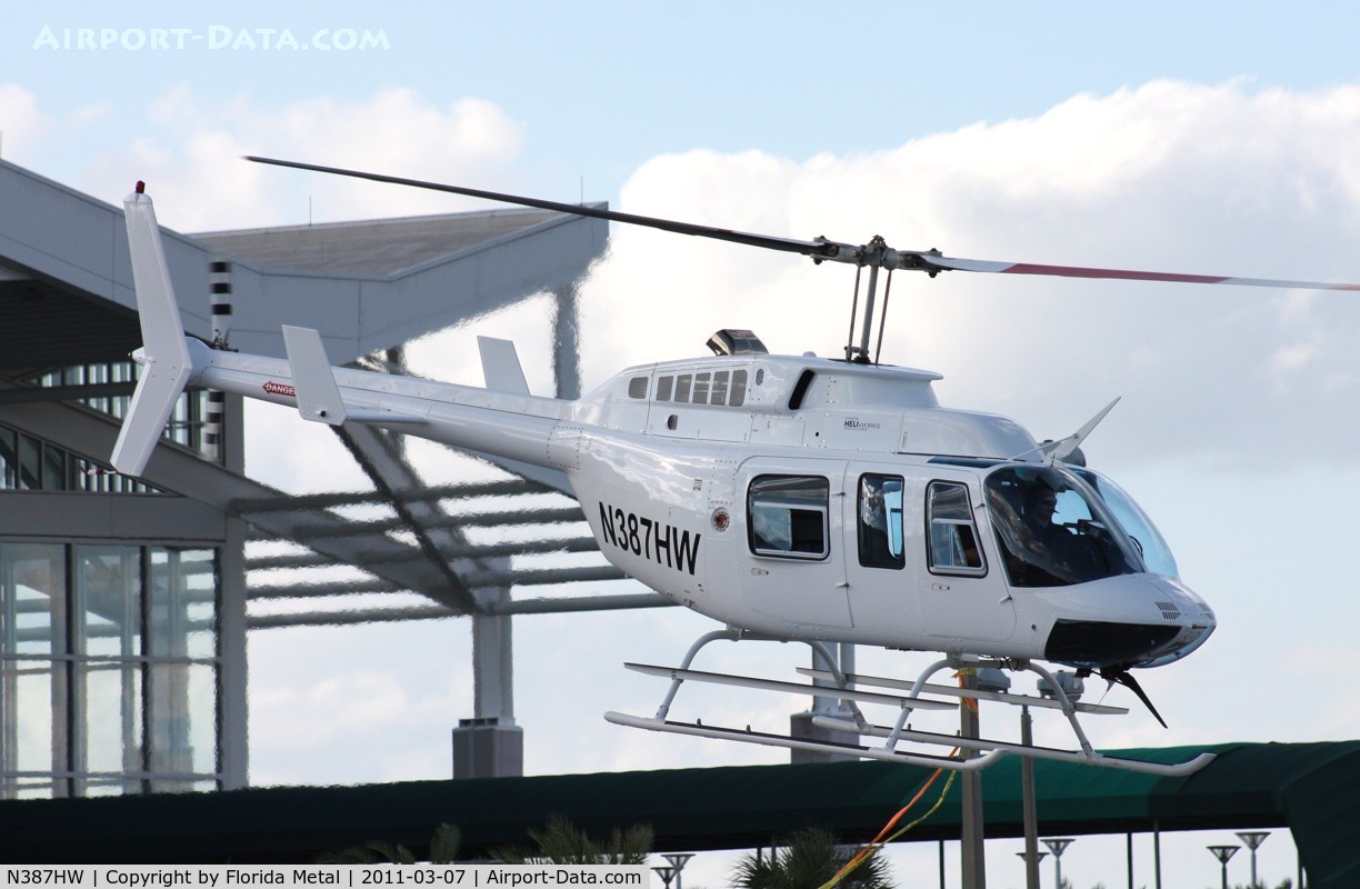 N387HW, Bell 206L-4 LongRanger IV LongRanger C/N 52387, Bell 206L leaving Heliexpo Orlando