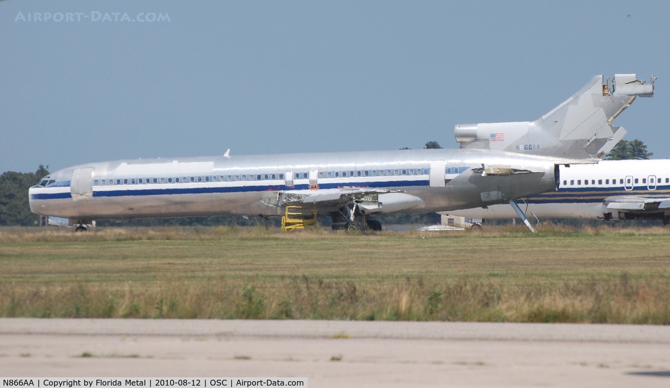N866AA, 1977 Boeing 727-223 C/N 21371, Parted out ex American 727