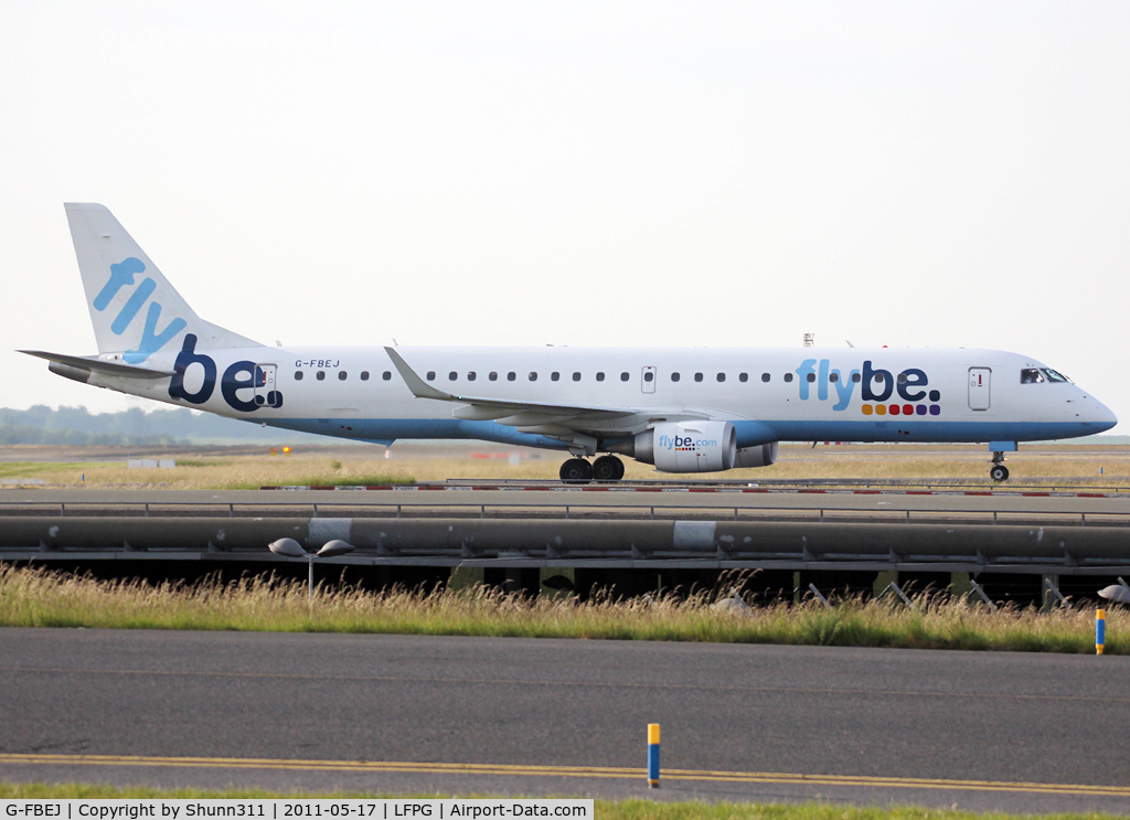 G-FBEJ, 2007 Embraer 195LR (ERJ-190-200LR) C/N 19000155, Taxiing to the Terminal...