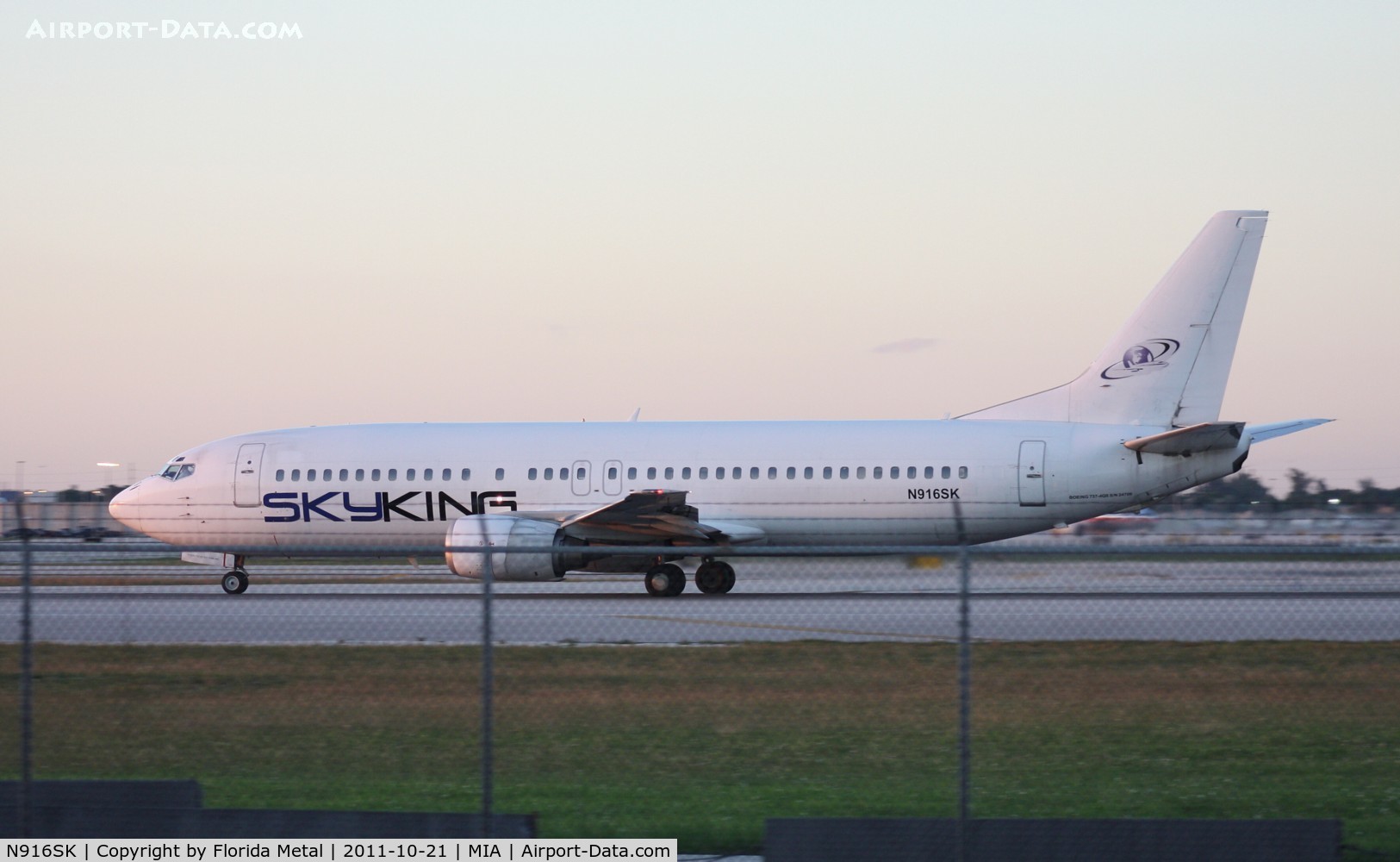 N916SK, 1991 Boeing 737-4Q8 C/N 24706, Sky King 737