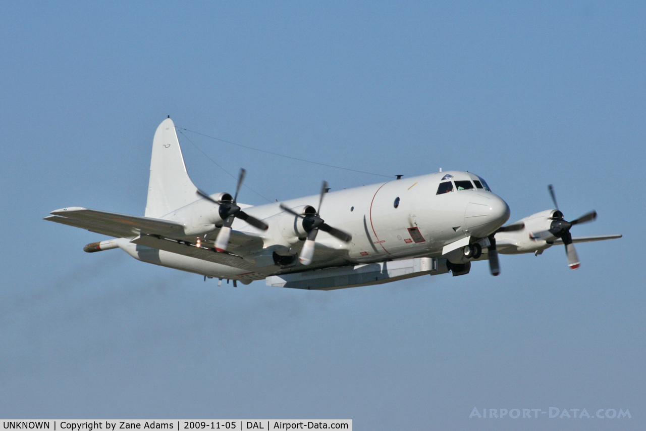 UNKNOWN, Lockheed P-3 Orion C/N unknown, Unmarked P-3 departing Dallas Love Field.