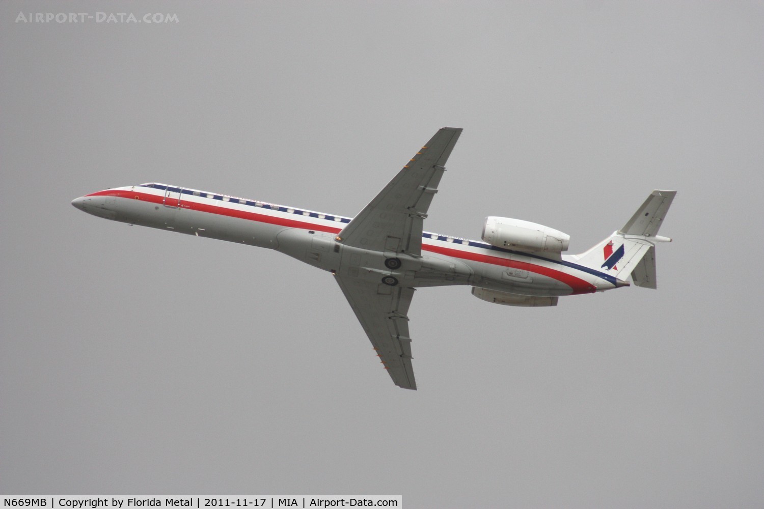 N669MB, 2004 Embraer ERJ-145LR (EMB-145LR) C/N 145788, Eagle E145 departing 26L