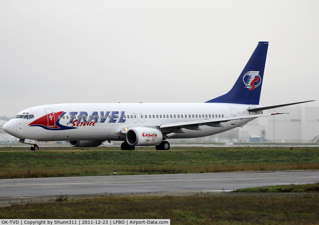OK-TVD, 1999 Boeing 737-86N C/N 28595, Taxiing holding point rwy 32R for departure... Ex. Prague c/s