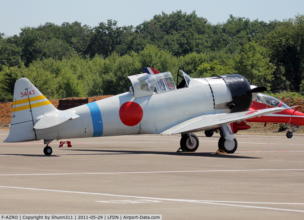 F-AZRO, North American AT-6B Texan C/N 01-CM, Participant of the Rochefort Open Day...