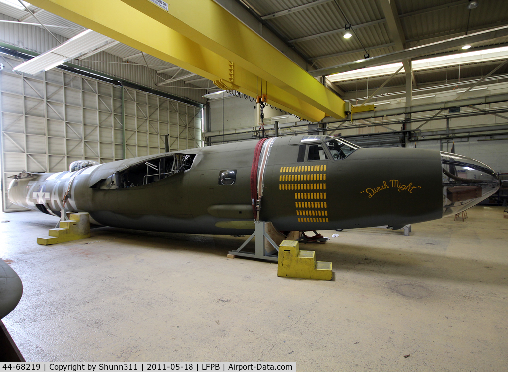44-68219, 1944 Martin B-26G Marauder C/N 9699, Restored with new c/s... To be moved to another Museum in Normandy...