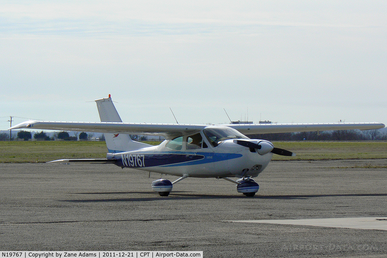 N19767, 1976 Cessna 177B Cardinal C/N 17702593, At Cleburne Municipal Airport