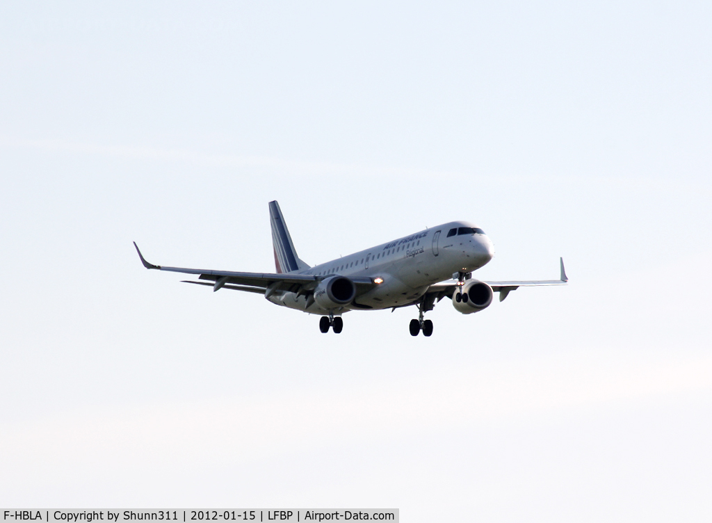 F-HBLA, 2007 Embraer 195LR (ERJ-190-200LR) C/N 19000051, On landing...