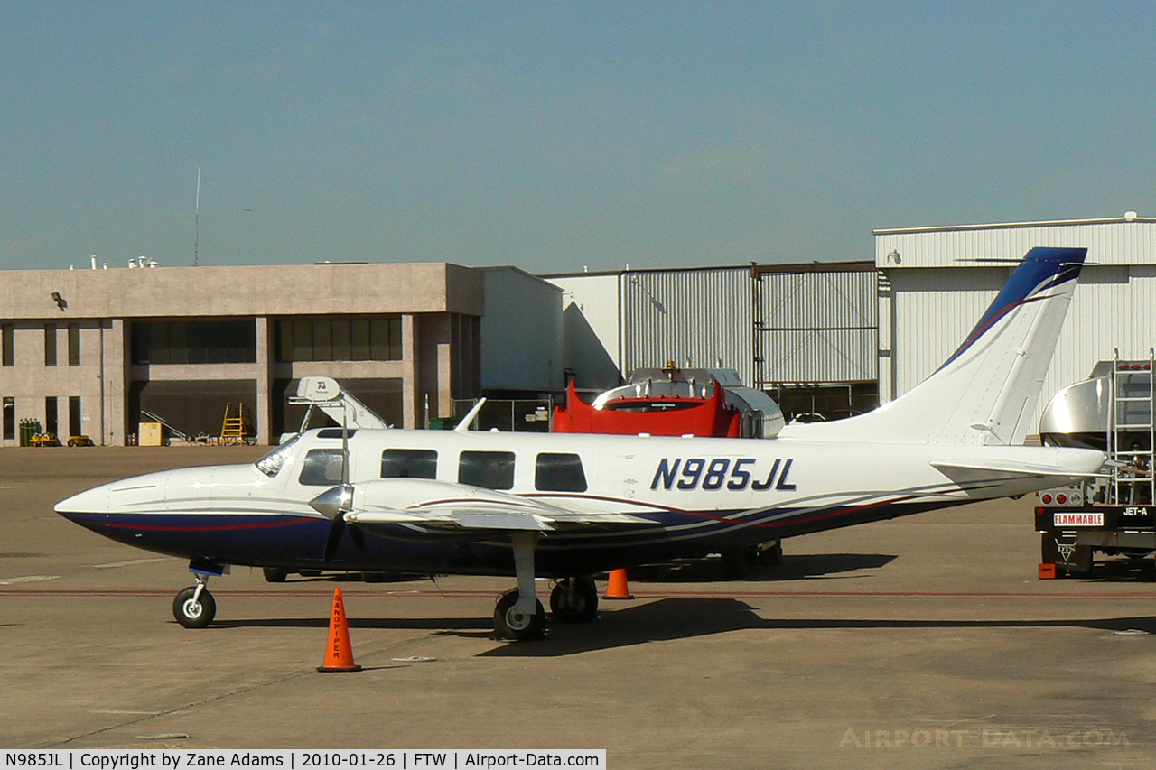N985JL, 1975 Smith Aerostar 601P C/N 61P-0244-040, At Meacham Field - Fort Worth, TX
