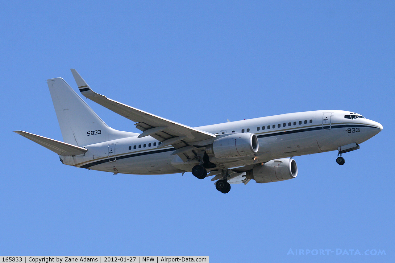 165833, 2002 Boeing C-40A (737-7AF) Clipper C/N 32597, At NASJRB Fort Worth