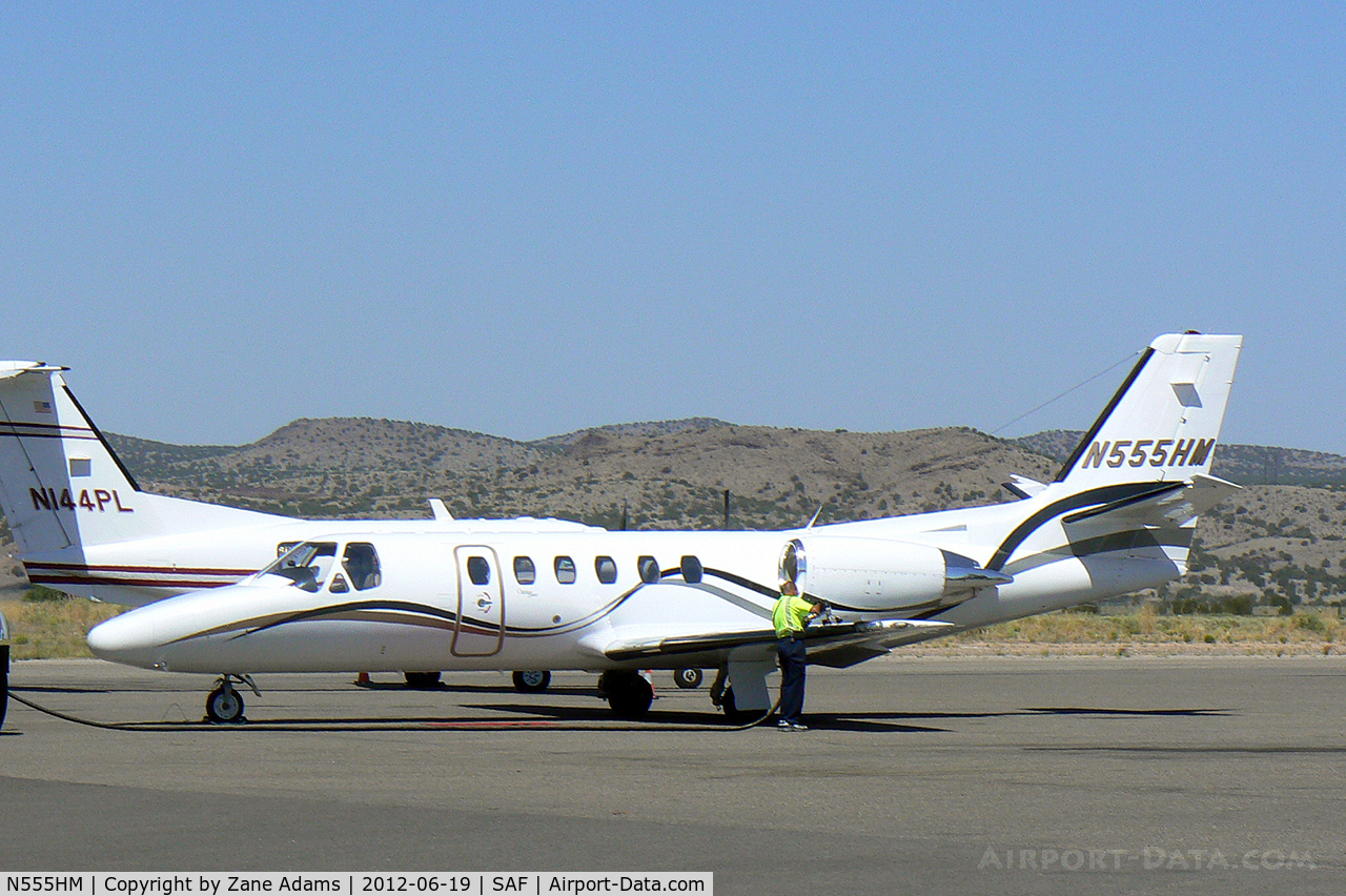 N555HM, 2000 Cessna 550 Citation Bravo C/N 550-0950, On the ramp in Santa Fe, New Mexico.