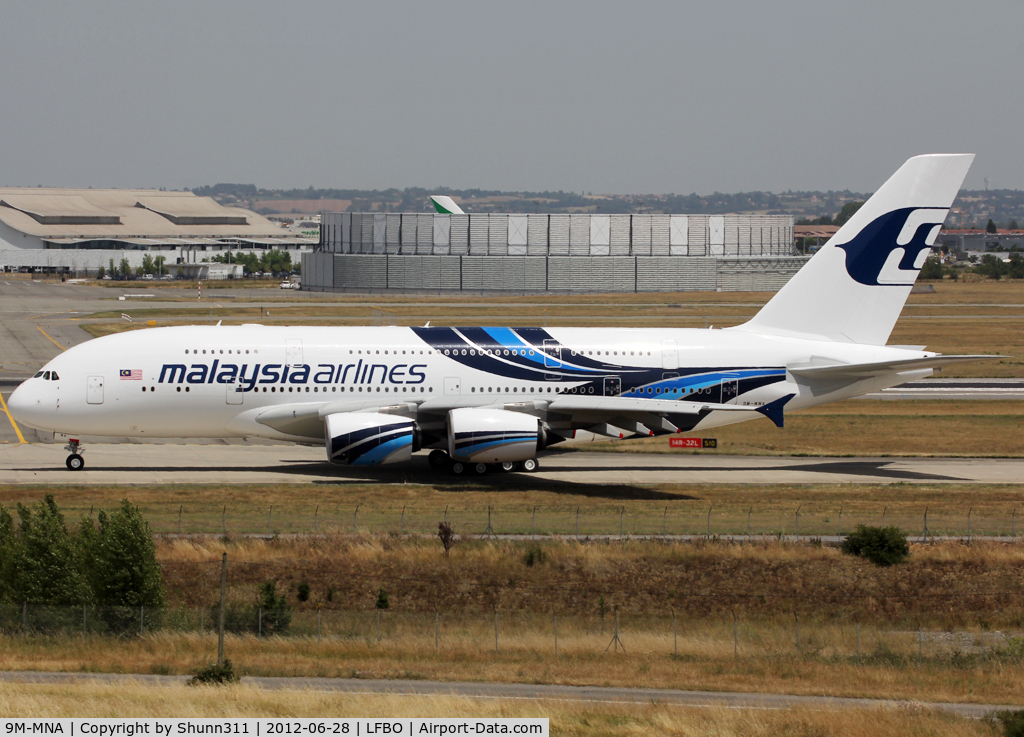 9M-MNA, 2011 Airbus A380-841 C/N 078, Delivery day in new c/s