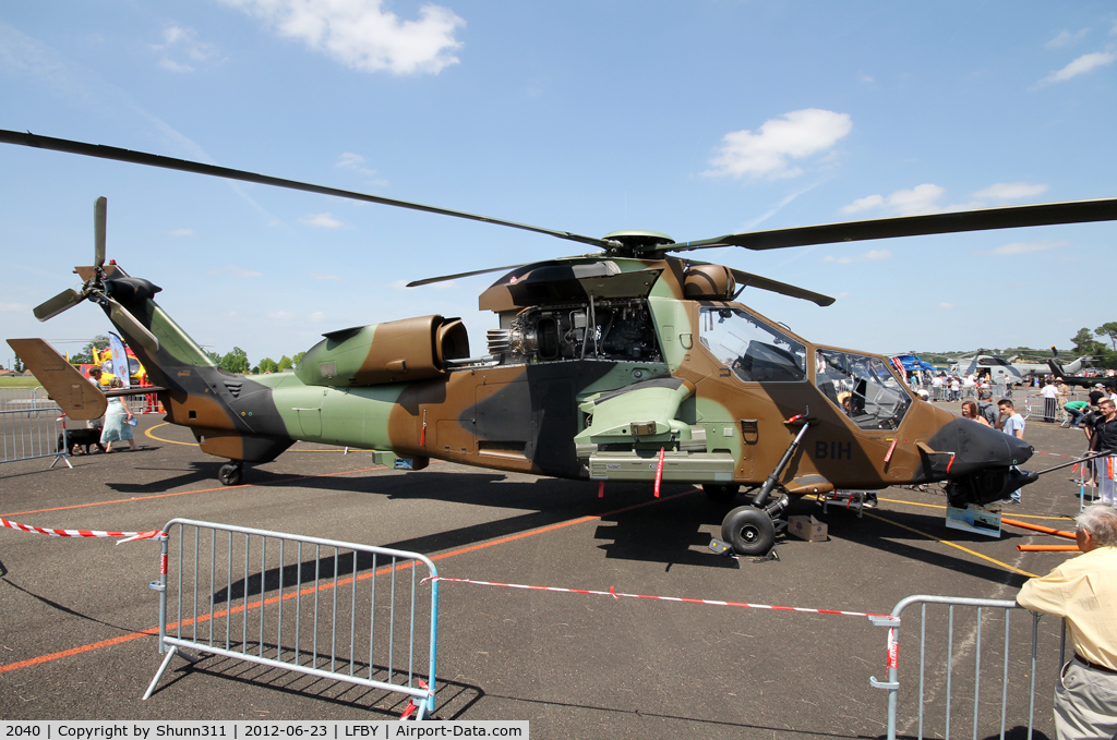 2040, Eurocopter EC-665 Tigre HAP C/N 2040, Static display during LFBY Open Day 2012