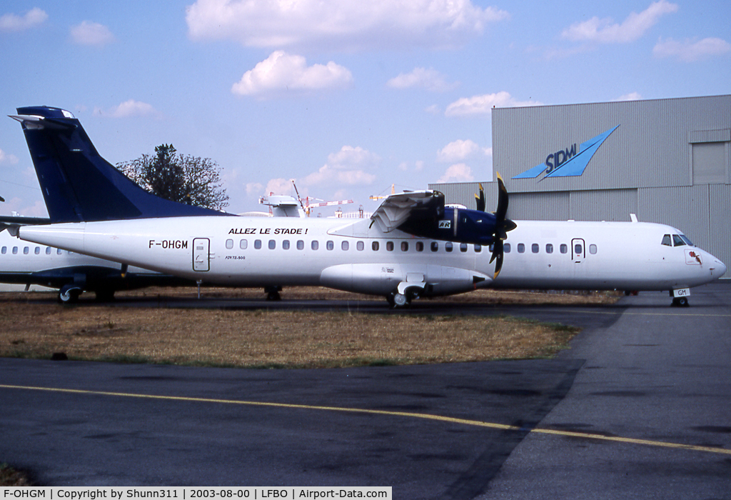 F-OHGM, 2000 ATR 72-212A C/N 644, Stored after use by ATR for Toulouse Rugby Team and weraing 'Allez le Stade !' sticker... Ex. Khalifa Airways