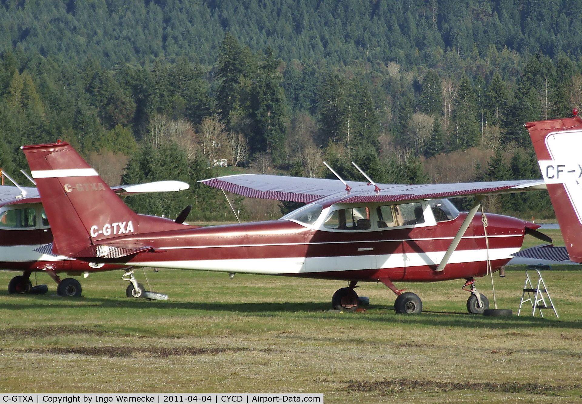C-GTXA, Cessna 172K Skyhawk C/N 17258466, Cessna 172K at Nanaimo Airport, Cassidy BC