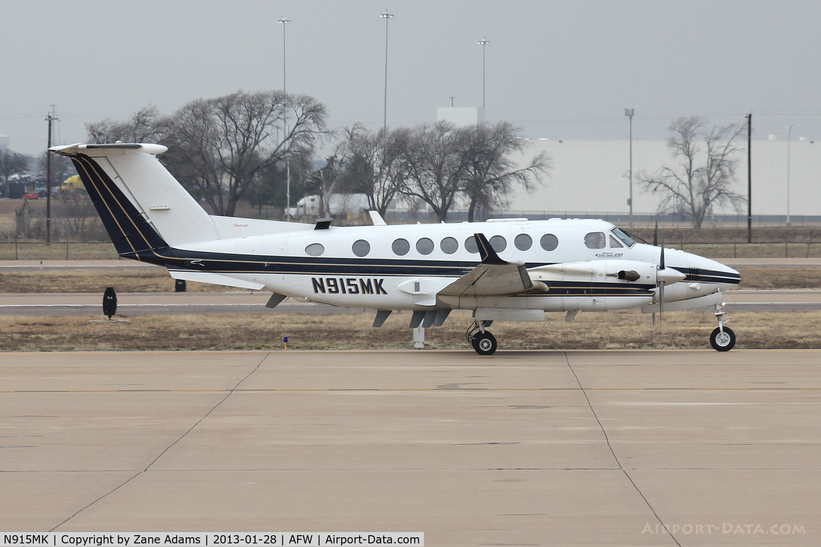 N915MK, 1997 Raytheon Aircraft Company B300 C/N FL-162, At Alliance Airport - Fort Worth, TX