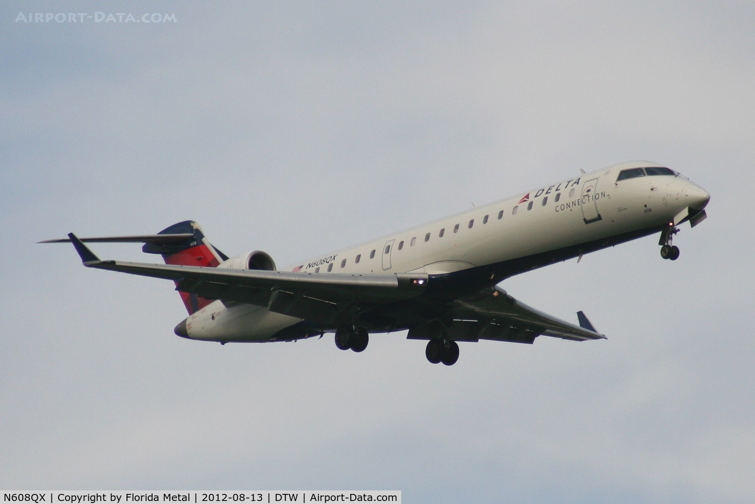 N608QX, 2001 Bombardier CRJ-701 (CL-600-2C10) Regional Jet C/N 10026, Delta Connection CRJ-700