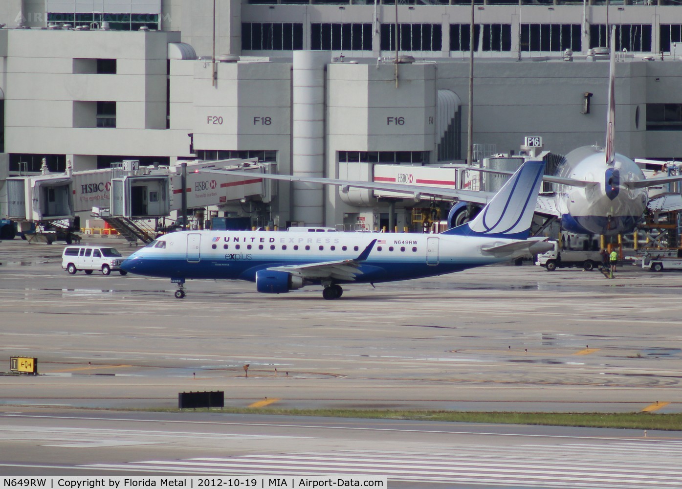 N649RW, 2005 Embraer 170SE (ERJ-170-100SE) C/N 17000070, Shuttle America E170