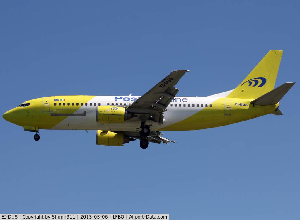 EI-DUS, 1988 Boeing 737-3M8(QC) C/N 24021, Landing rwy 32L with 'Poste Italiane' titles now...