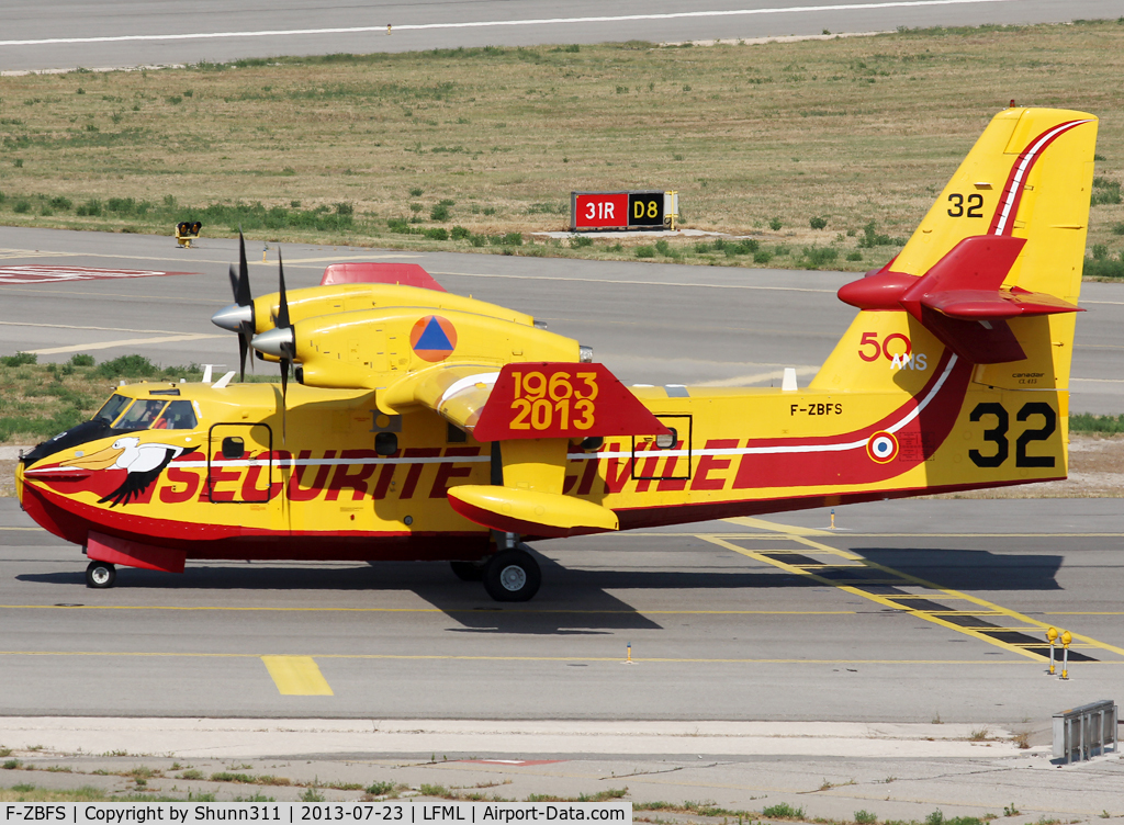 F-ZBFS, Canadair CL-215-6B11 CL-415 C/N 2001, Lining up rwy 31R for departure... Additional 50th anniversary titles and patch...