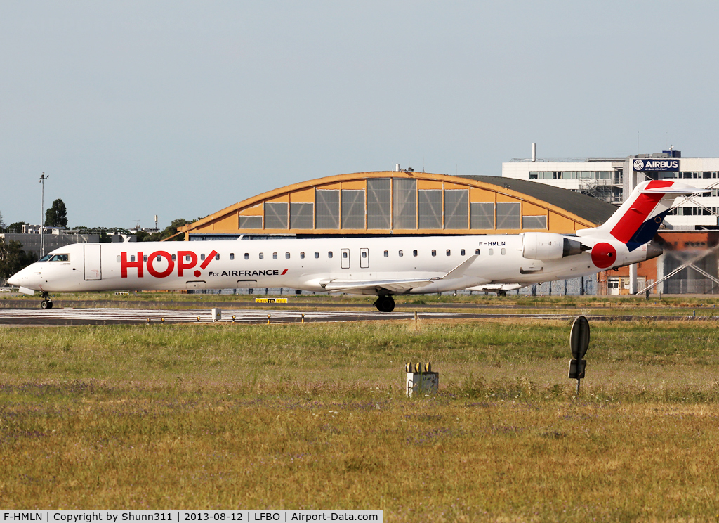F-HMLN, 2012 Bombardier CRJ-1000EL NG (CL-600-2E25) C/N 19024, Lining up rwy 32R for departure...