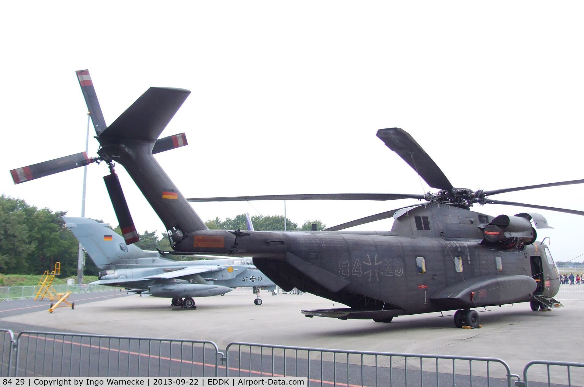 84 29, Sikorsky (VFW-Fokker) CH-53G C/N V65-027, Sikorsky (VFW-Fokker) CH-53G of the German Air Force (Luftwaffe) at the DLR 2013 air and space day on the side of Cologne airport
