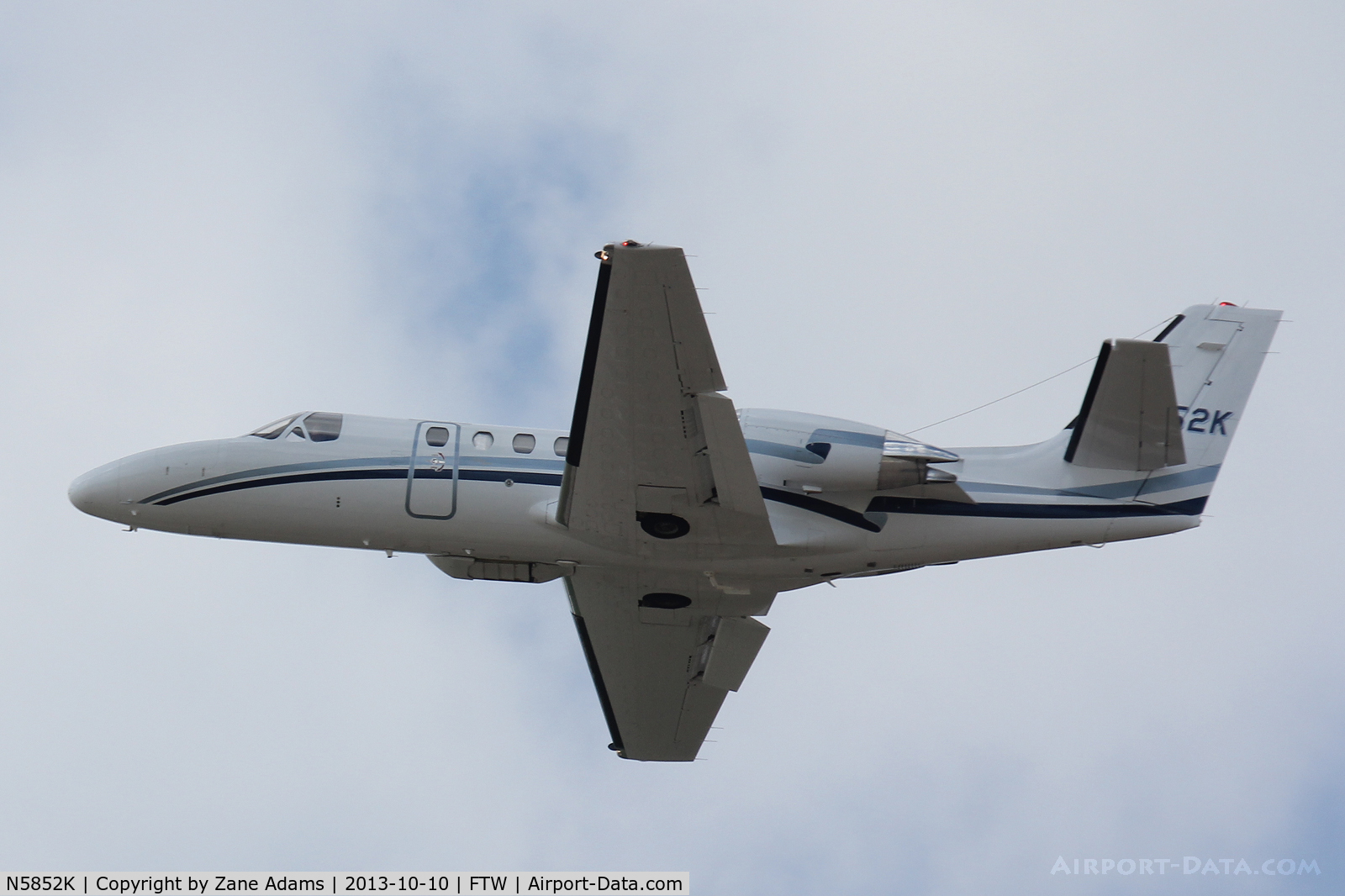 N5852K, 2003 Cessna 550 Citation Bravo C/N 550-1056, Departing Meacham Field - Fort Worth, TX