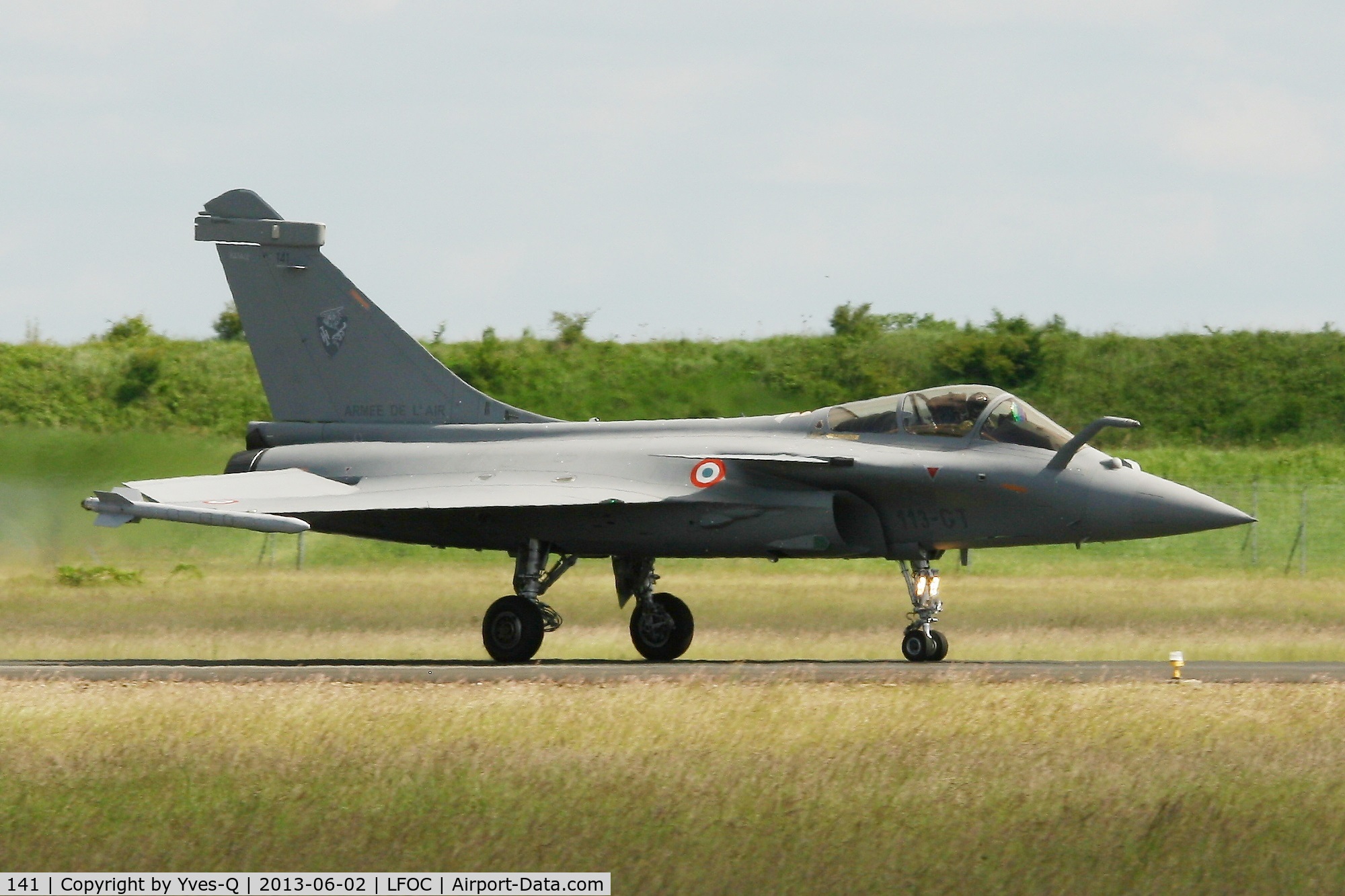141, Dassault Rafale C C/N 141, French Air Force Dassault Rafale C, Landing Rwy 28, Châteaudun Air Base 279 (LFOC) Open day 2013