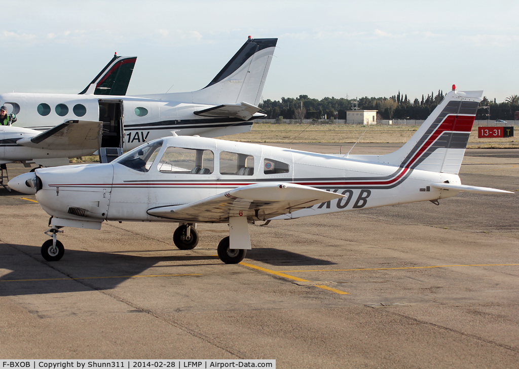 F-BXOB, Piper PA-28R-200 Cherokee Arrow C/N 28R7435198, Parked at the Airclub...