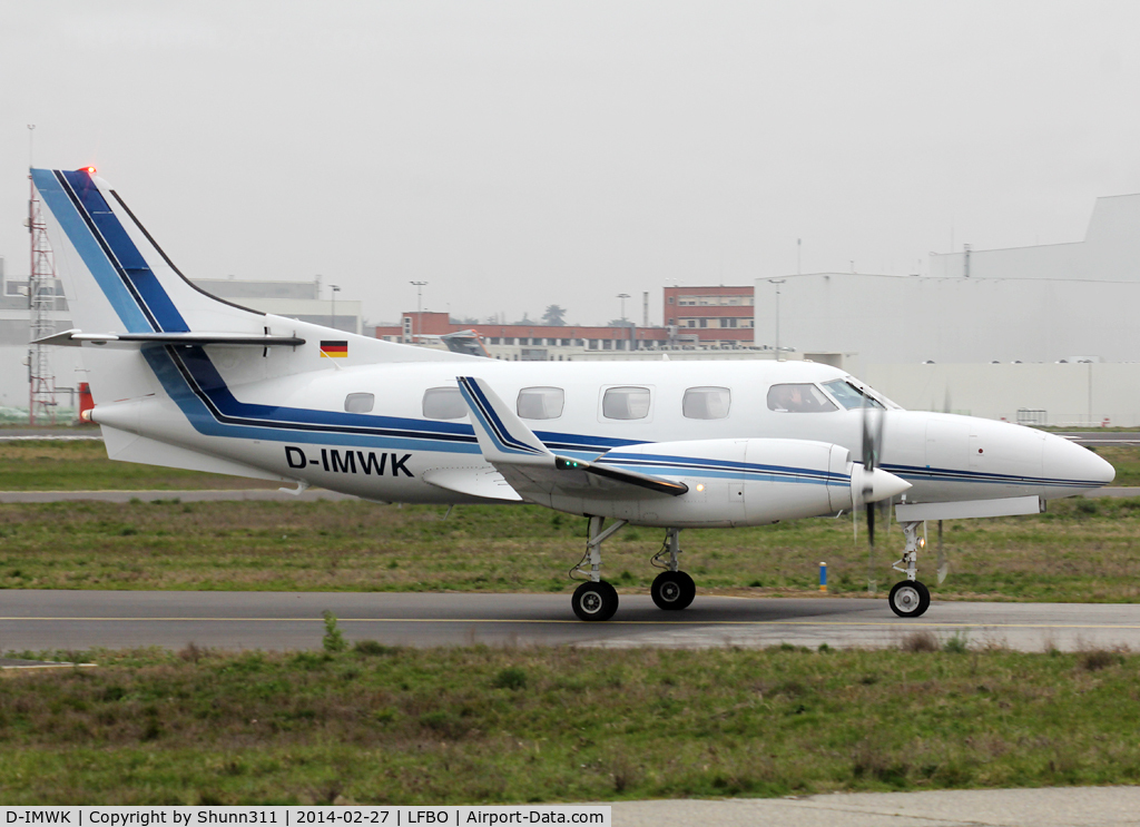 D-IMWK, Swearingen SA-227TT Merlin 300 C/N TT-529A, Taxiing to the General Aviation area...