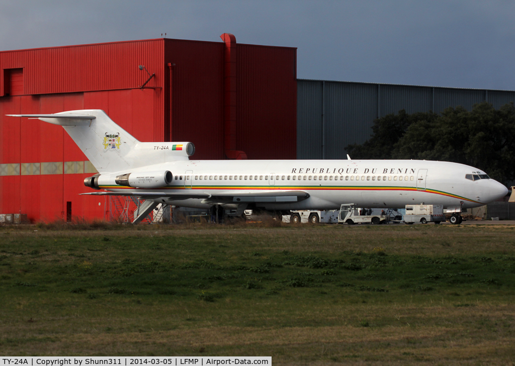 TY-24A, 1974 Boeing 727-256 C/N 20819, Put outside after major overhaul and made APU test... Soon delivery