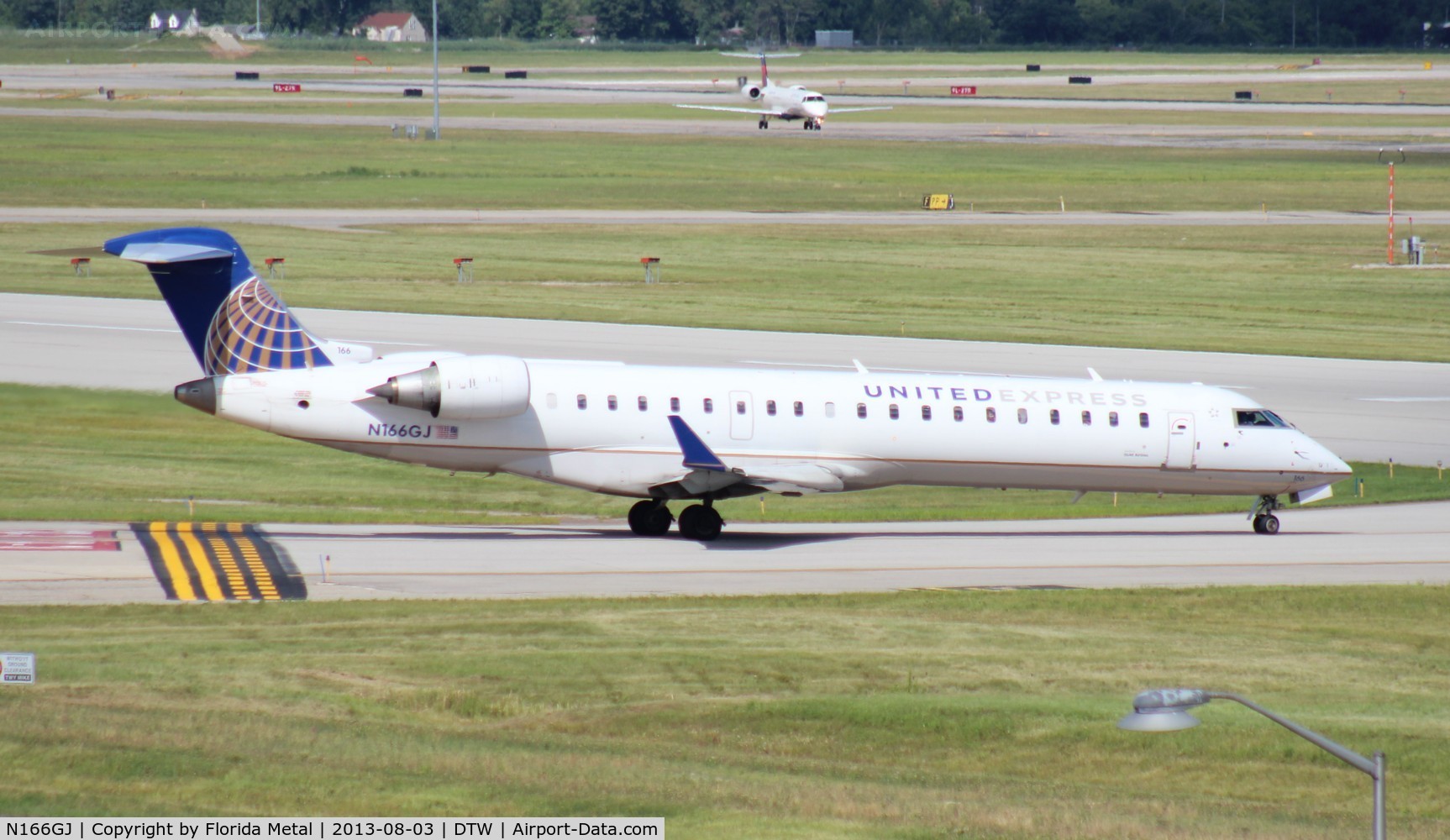 N166GJ, 2008 Bombardier CRJ-702 (CL-600-2C10) Regional Jet C/N 10266, United Express CRJ-700