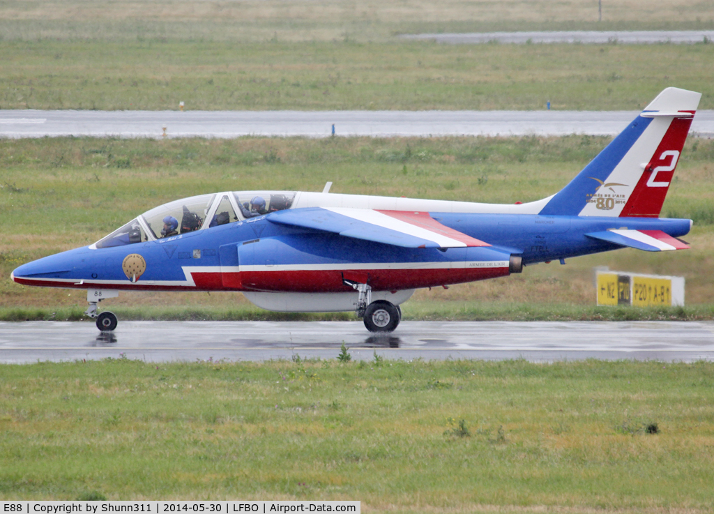 E88, Dassault-Dornier Alpha Jet E C/N E88, Taxiing to the General Aviation area... Participant of the Muret AirExpo Airshow 2014... Additional 80th anniversary patch...