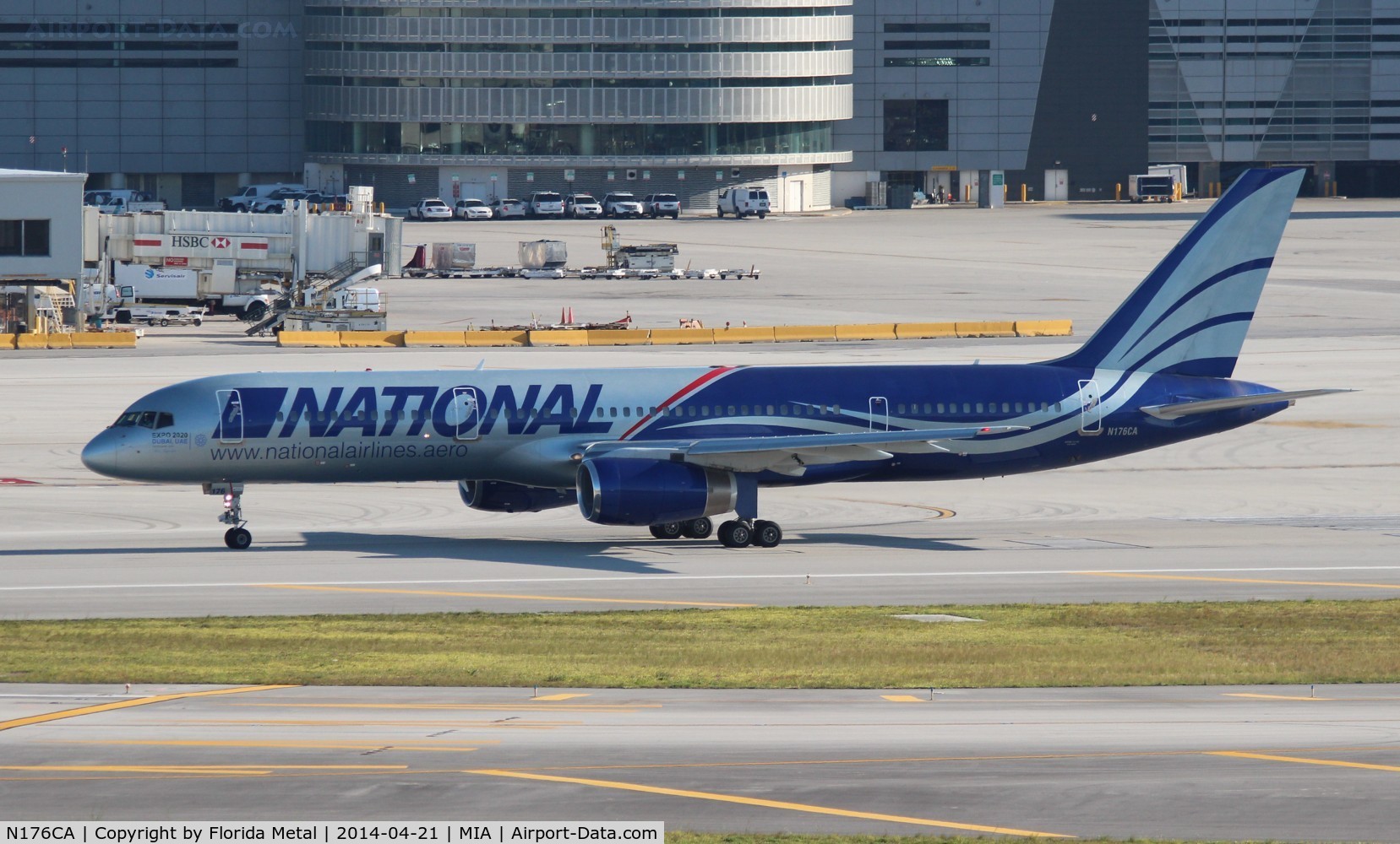 N176CA, 1990 Boeing 757-28A C/N 24543, National 757-200