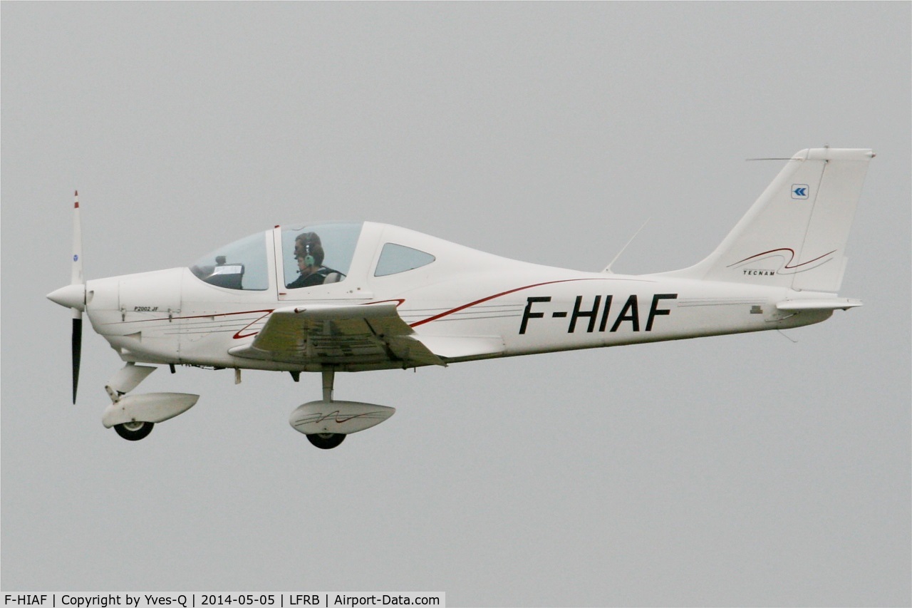 F-HIAF, Tecnam P-2002JF Sierra C/N Not Found F-HIAF, Tecnam P2002 JF, Short approach rwy 25L, Brest-Bretagne Airport (LFRB-BES)
