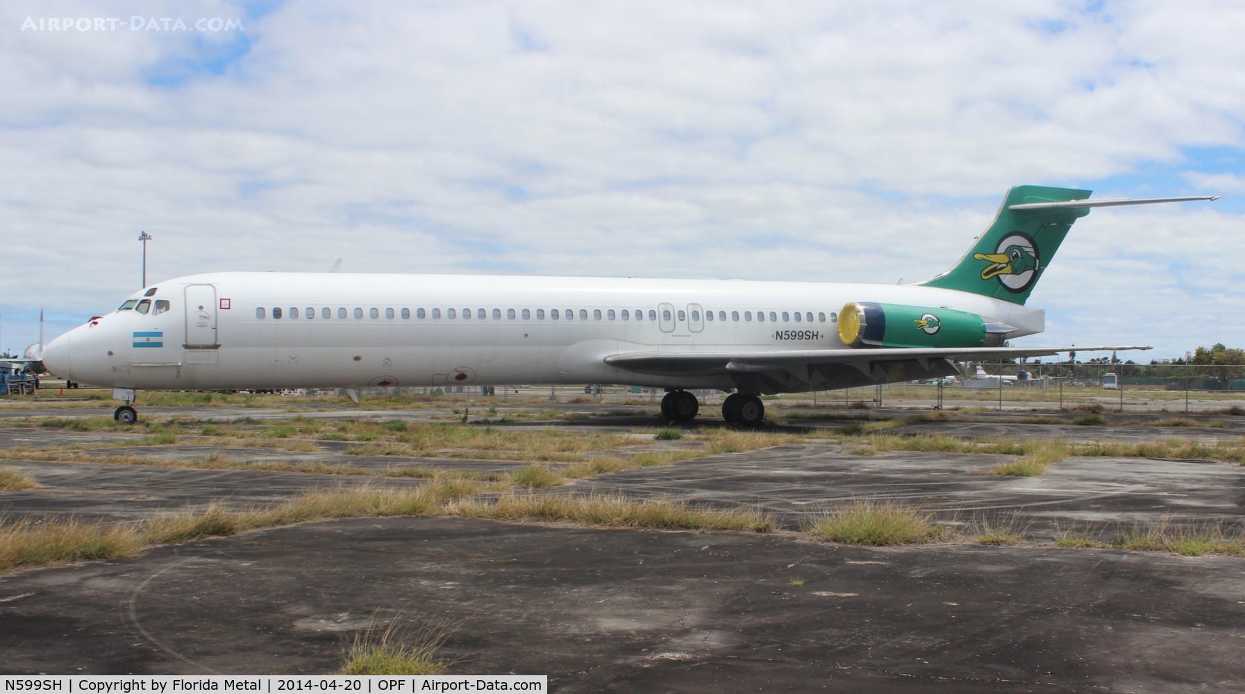 N599SH, 1988 McDonnell Douglas DC-9-87 C/N 49727, LEAL Argentina - aircraft is going to PAWA Dominicana soon