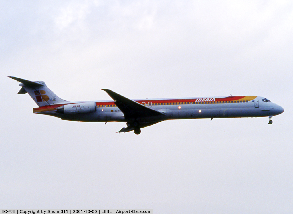 EC-FJE, 1991 McDonnell Douglas MD-88 C/N 53197, Landing rwy 25