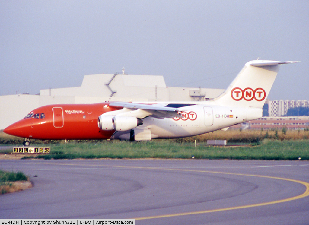 EC-HDH, 1986 British Aerospace BAe.146-200QT Quiet Trader Quiet Trader C/N E2056, Taxiing holding point rwy 32R for departure...