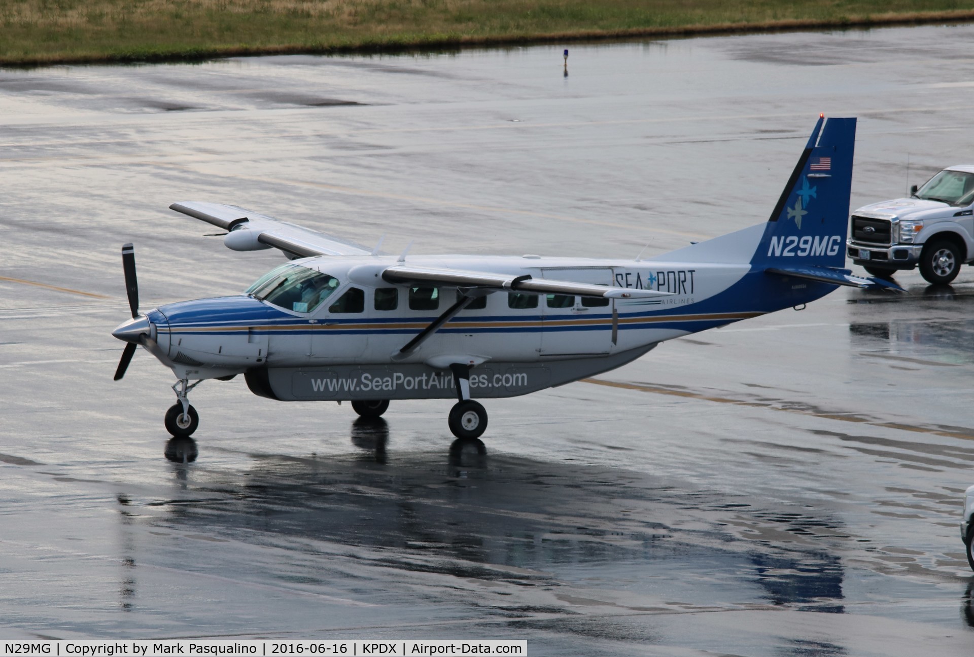 N29MG, 2000 Cessna 208B C/N 208B0812, Cessna 208B