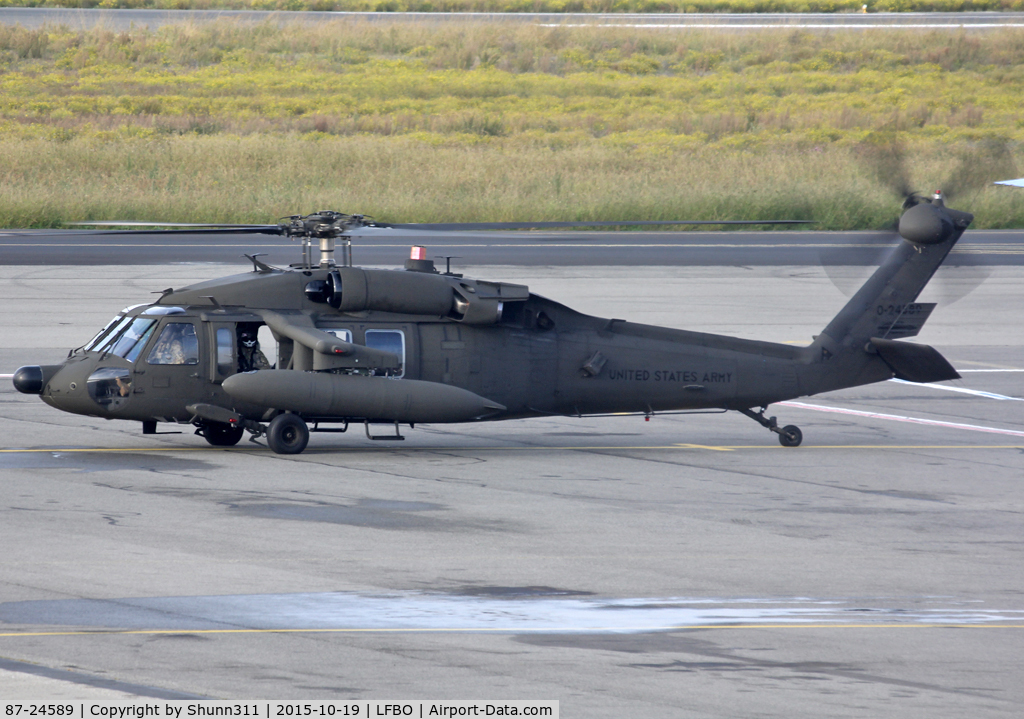 87-24589, Sikorsky UH-60A+ Black Hawk C/N 70-1098, Ready for departure...