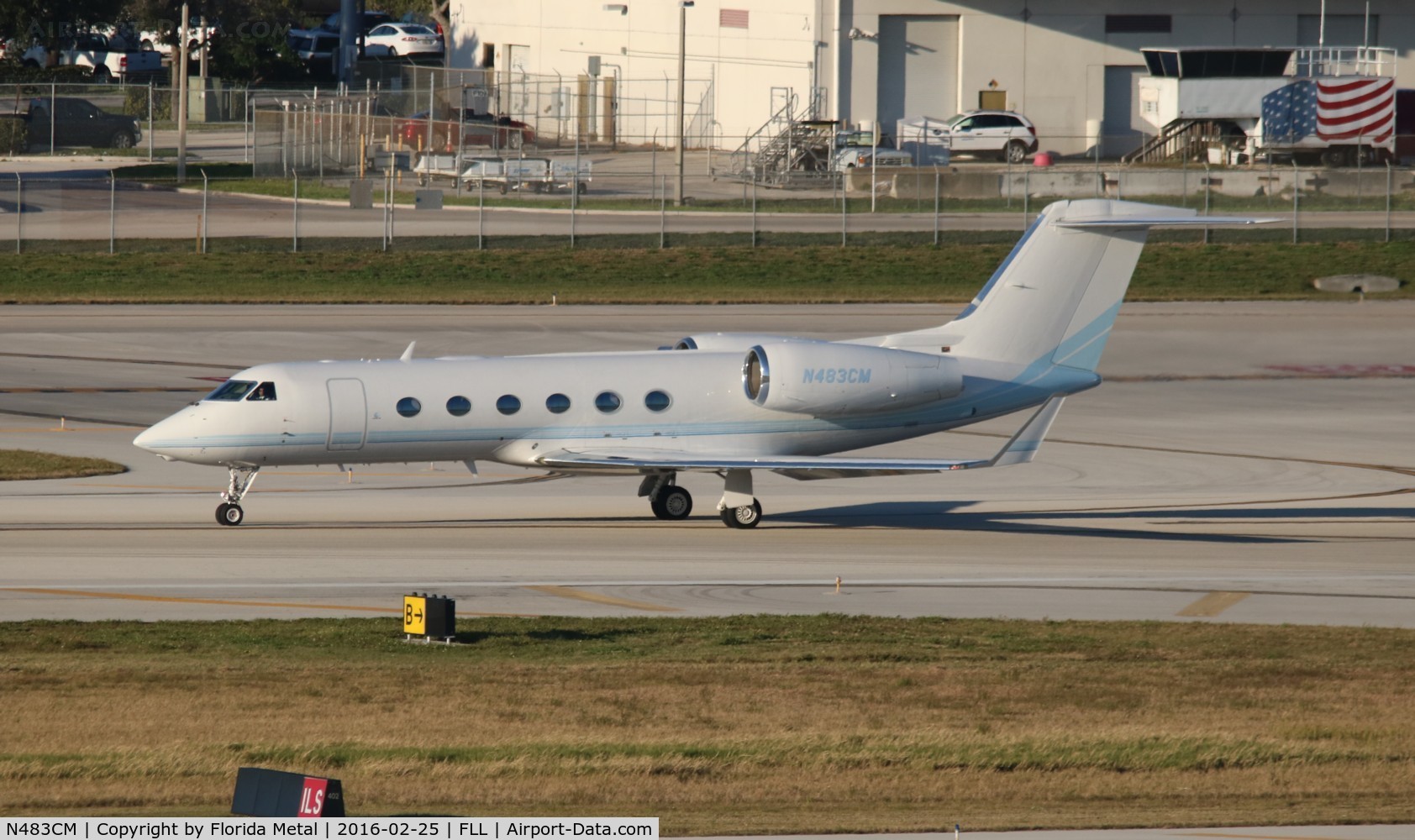 N483CM, Gulfstream Aerospace GIV-X (G450) C/N 4216, Gulfstream 450