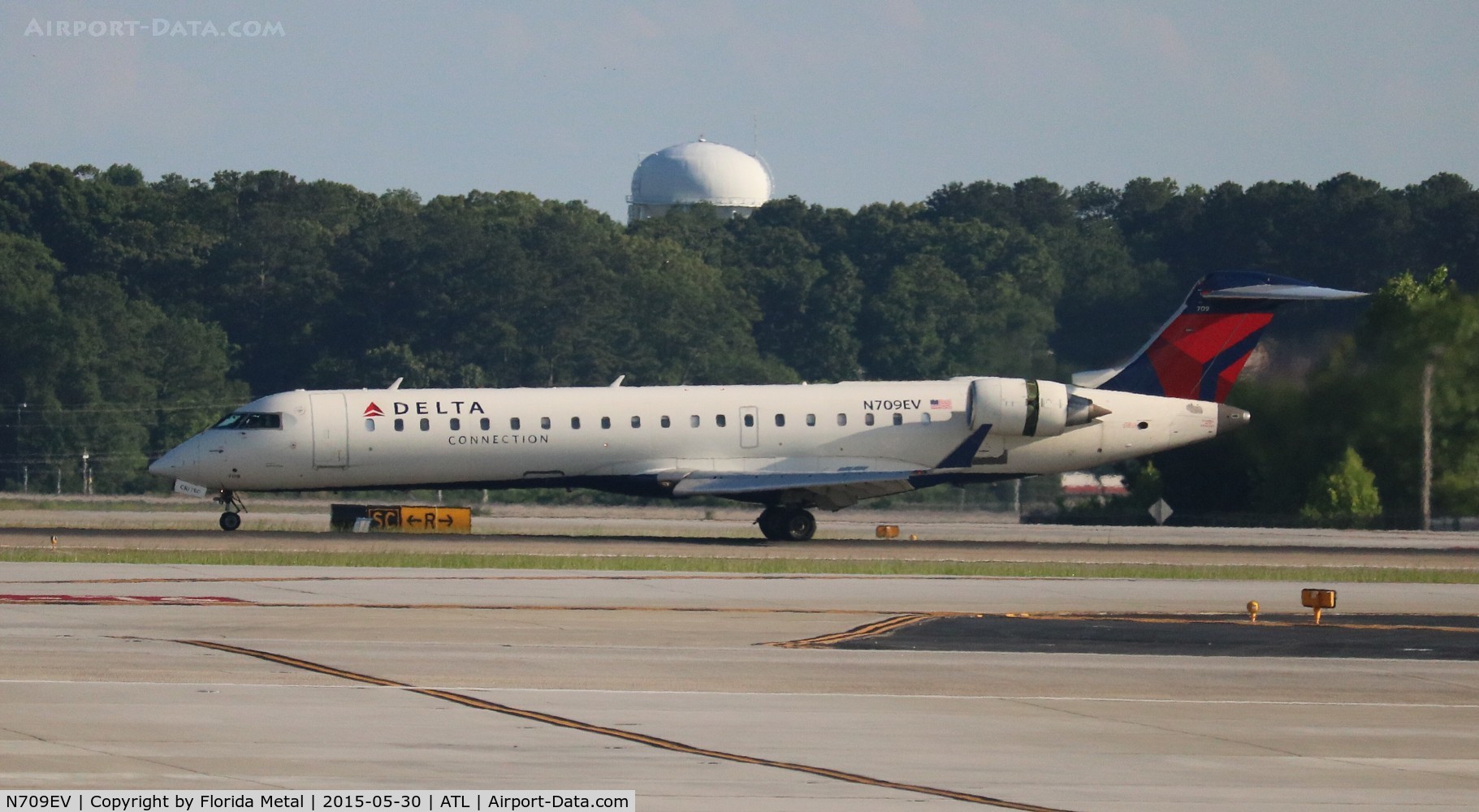 N709EV, 2002 Bombardier CRJ-701 (CL-600-2C10) Regional Jet C/N 10068, Delta Connection